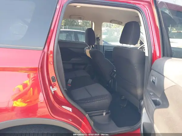 JA4AZ3A39KZ054040 2019 MITSUBISHI OUTLANDER - Image 8