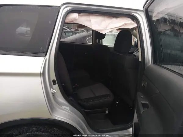 JA4AZ3A39KZ054507 2019 MITSUBISHI OUTLANDER - Image 8