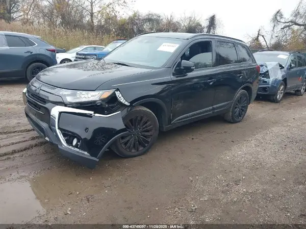 JA4AZ3A39LJ001502 2020 MITSUBISHI OUTLANDER - Image 2
