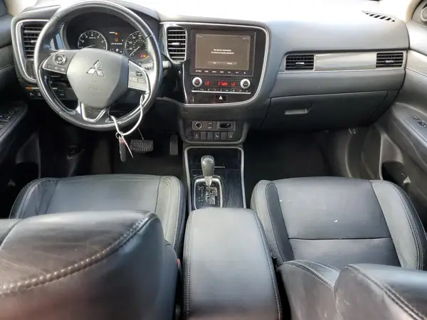 JA4AZ3A39LZ021198 2020 MITSUBISHI OUTLANDER - Image 8