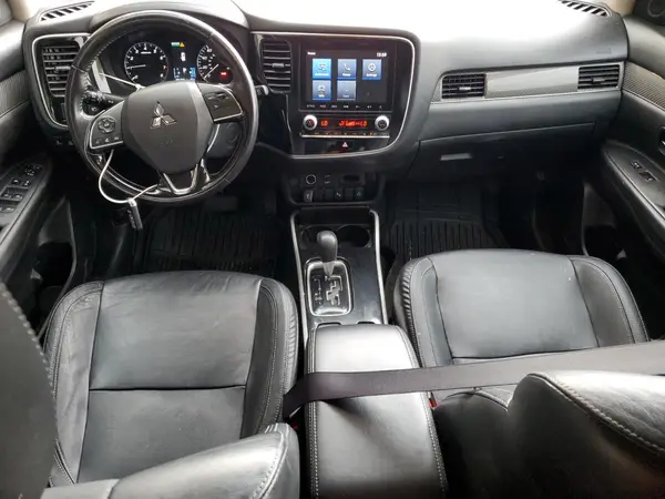 JA4AZ3A39LZ023694 2020 MITSUBISHI OUTLANDER - Image 8