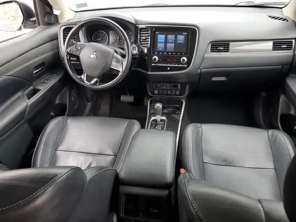 JA4AZ3A39LZ024263 2020 MITSUBISHI OUTLANDER - Image 8