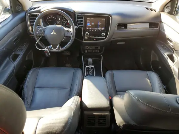JA4AZ3A39LZ025509 2020 MITSUBISHI OUTLANDER - Image 8