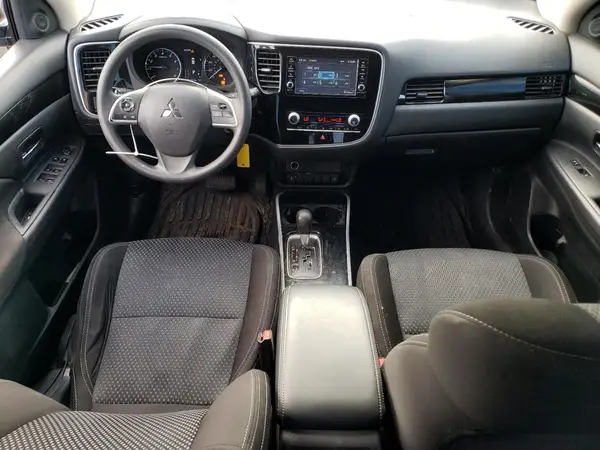 JA4AZ3A39LZ025803 2020 MITSUBISHI OUTLANDER - Image 8