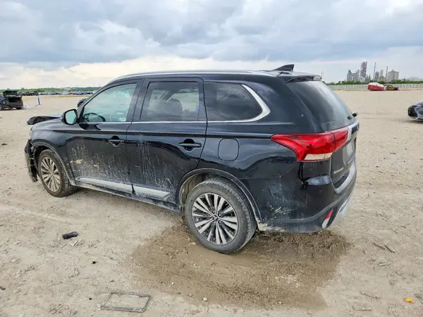 JA4AZ3A39LZ026952 2020 MITSUBISHI OUTLANDER - Image 2