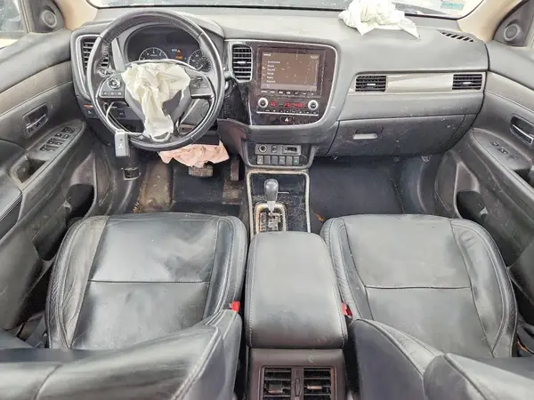 JA4AZ3A39LZ026952 2020 MITSUBISHI OUTLANDER - Image 8