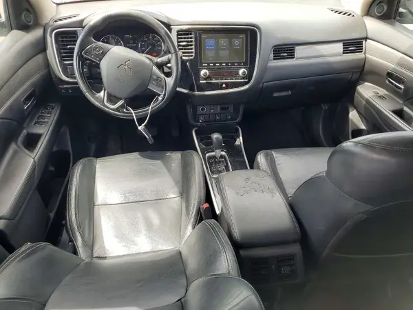 JA4AZ3A39LZ027020 2020 MITSUBISHI OUTLANDER - Image 8