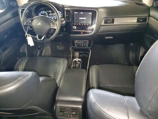 JA4AZ3A39LZ029785 2020 MITSUBISHI OUTLANDER - Image 8