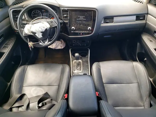 JA4AZ3A39LZ030628 2020 MITSUBISHI OUTLANDER - Image 8