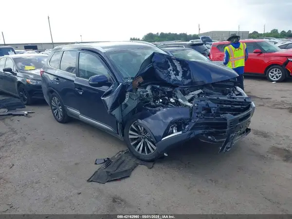 JA4AZ3A39LZ042844 2020 MITSUBISHI OUTLANDER - Image 1