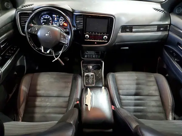 JA4AZ3A39LZ043119 2020 MITSUBISHI OUTLANDER - Image 8