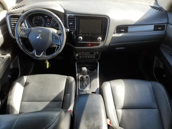 JA4AZ3A39LZ043458 2020 MITSUBISHI OUTLANDER - Image 8