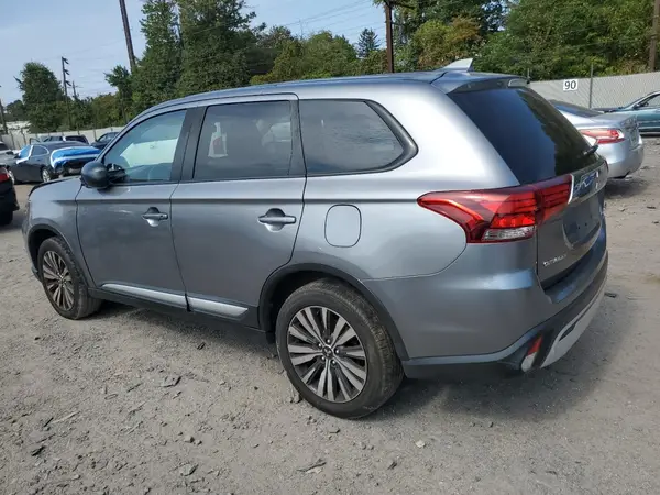 JA4AZ3A39LZ045355 2020 MITSUBISHI OUTLANDER - Image 2