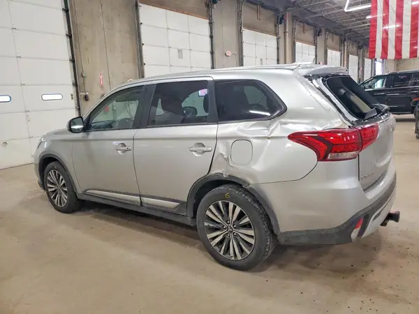 JA4AZ3A39LZ046344 2020 MITSUBISHI OUTLANDER - Image 2