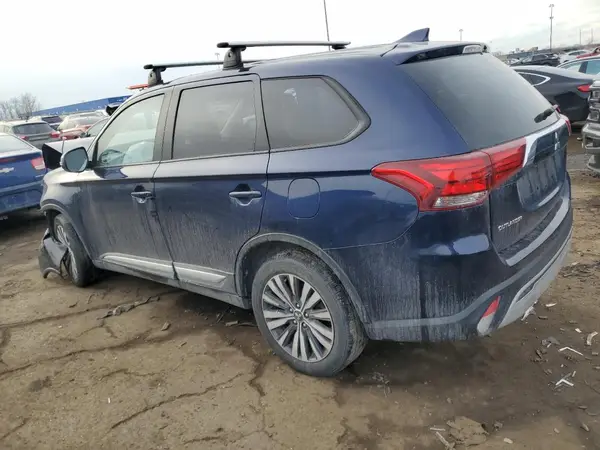 JA4AZ3A39LZ046800 2020 MITSUBISHI OUTLANDER - Image 2