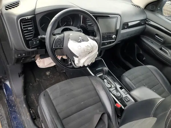 JA4AZ3A39LZ046800 2020 MITSUBISHI OUTLANDER - Image 8