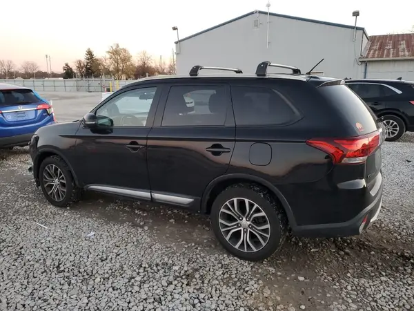 JA4AZ3A3XGZ004710 2016 MITSUBISHI OUTLANDER - Image 2