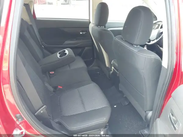 JA4AZ3A3XGZ010510 2016 MITSUBISHI OUTLANDER - Image 8