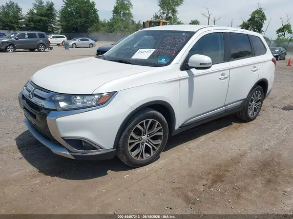 JA4AZ3A3XGZ012127 2016 MITSUBISHI OUTLANDER - Image 2