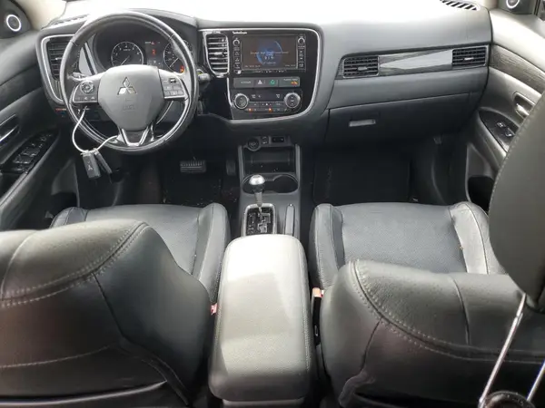 JA4AZ3A3XGZ015092 2016 MITSUBISHI OUTLANDER - Image 8
