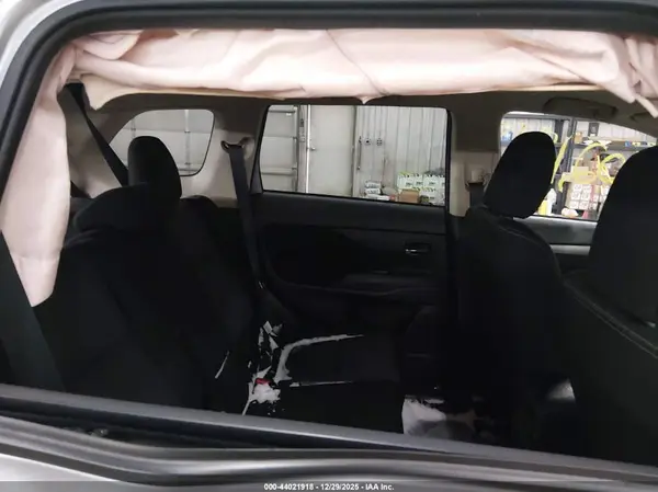 JA4AZ3A3XGZ016257 2016 MITSUBISHI OUTLANDER - Image 8