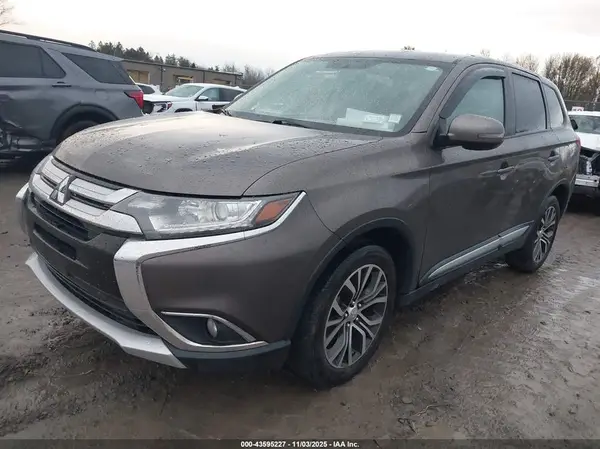 JA4AZ3A3XGZ017392 2016 MITSUBISHI OUTLANDER - Image 2