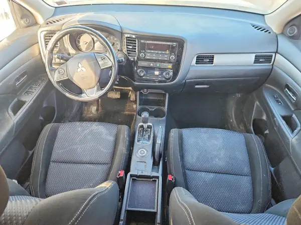 JA4AZ3A3XGZ021586 2016 MITSUBISHI OUTLANDER - Image 8