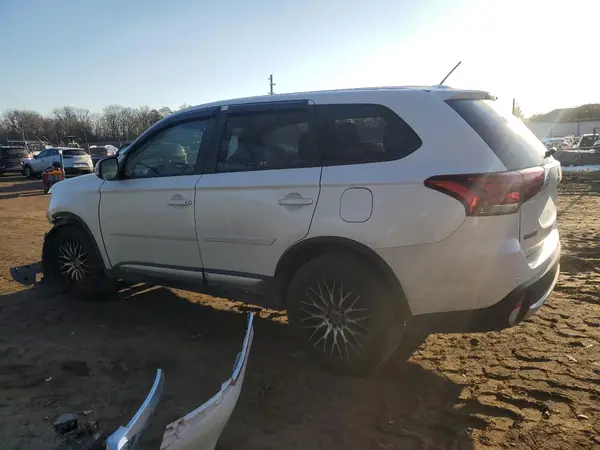 JA4AZ3A3XGZ023631 2016 MITSUBISHI OUTLANDER - Image 2