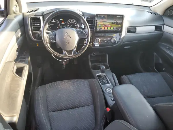 JA4AZ3A3XGZ023631 2016 MITSUBISHI OUTLANDER - Image 8