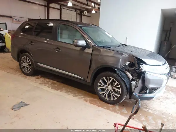 JA4AZ3A3XGZ024259 2016 MITSUBISHI OUTLANDER - Image 1