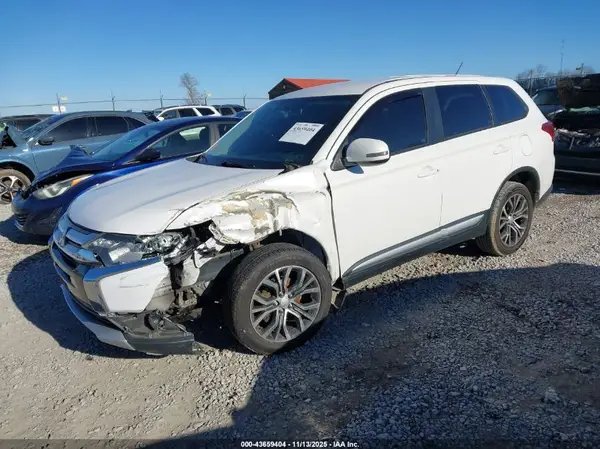 JA4AZ3A3XGZ026299 2016 MITSUBISHI OUTLANDER - Image 2