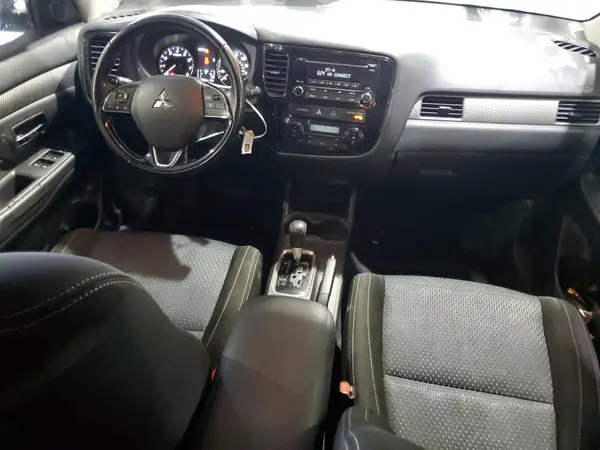JA4AZ3A3XGZ030921 2016 MITSUBISHI OUTLANDER - Image 8