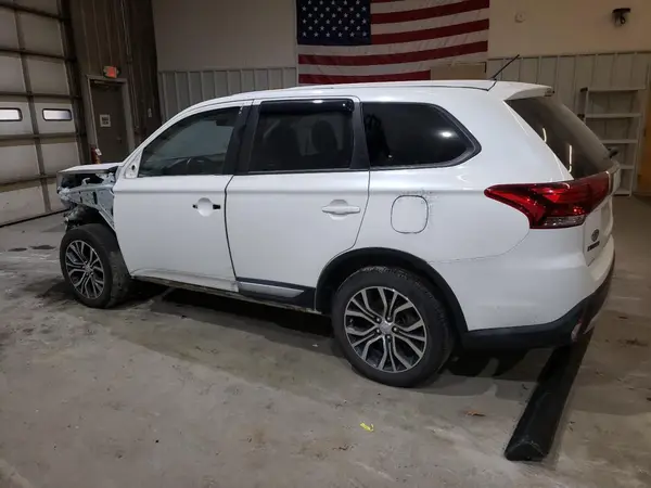 JA4AZ3A3XGZ037481 2016 MITSUBISHI OUTLANDER - Image 2