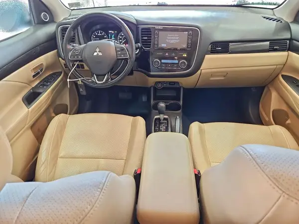 JA4AZ3A3XGZ037710 2016 MITSUBISHI OUTLANDER - Image 8
