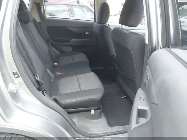 JA4AZ3A3XGZ038095 2016 MITSUBISHI OUTLANDER - Image 8