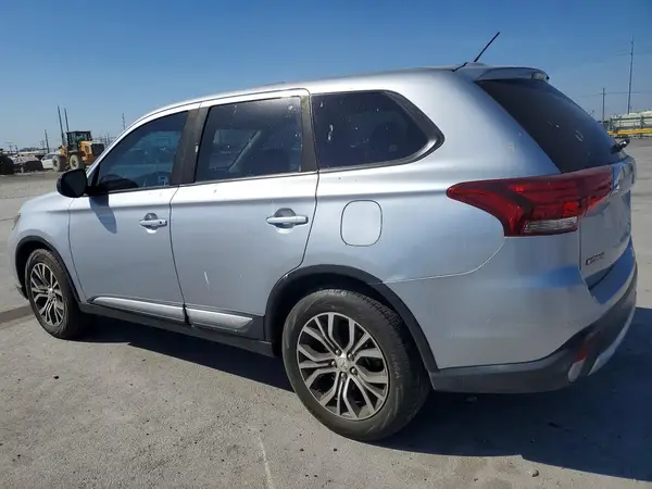 JA4AZ3A3XGZ038503 2016 MITSUBISHI OUTLANDER - Image 2