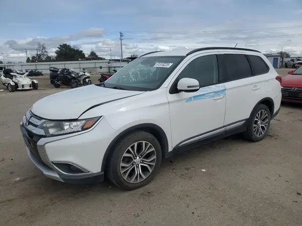 JA4AZ3A3XGZ038985 2016 MITSUBISHI OUTLANDER - Image 1