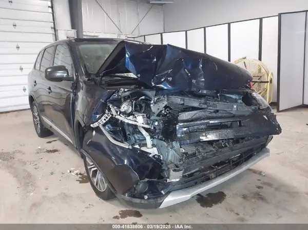 JA4AZ3A3XGZ039201 2016 MITSUBISHI OUTLANDER - Image 1