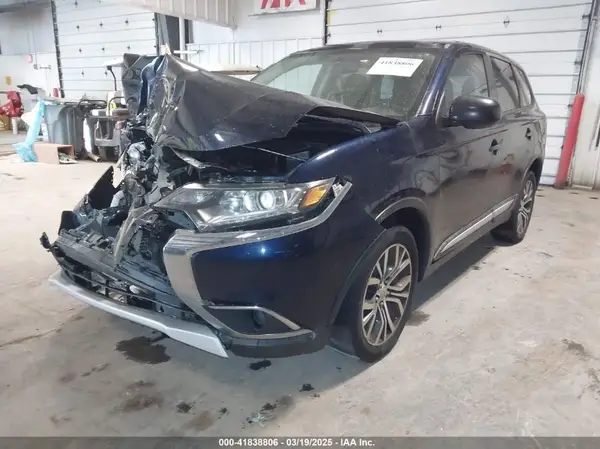 JA4AZ3A3XGZ039201 2016 MITSUBISHI OUTLANDER - Image 2