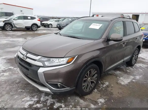 JA4AZ3A3XGZ042941 2016 MITSUBISHI OUTLANDER - Image 2