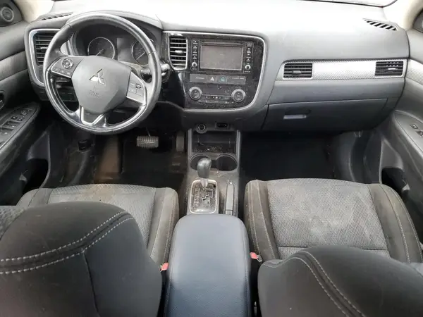 JA4AZ3A3XGZ055009 2016 MITSUBISHI OUTLANDER - Image 8