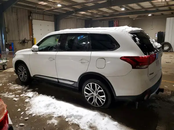 JA4AZ3A3XGZ056869 2016 MITSUBISHI OUTLANDER - Image 2