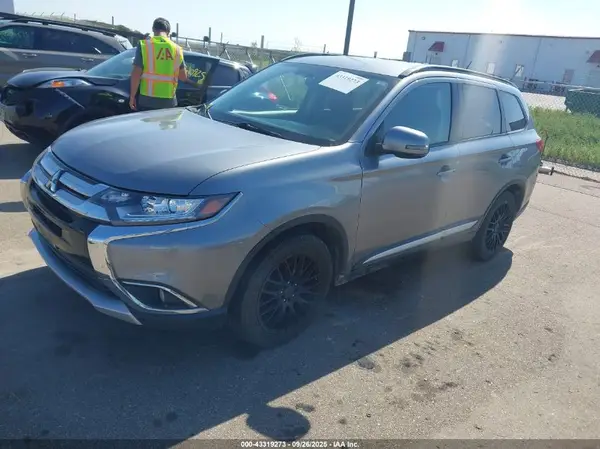 JA4AZ3A3XGZ059996 2016 MITSUBISHI OUTLANDER - Image 2