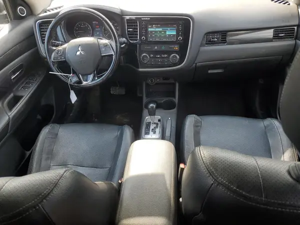 JA4AZ3A3XGZ060548 2016 MITSUBISHI OUTLANDER - Image 8