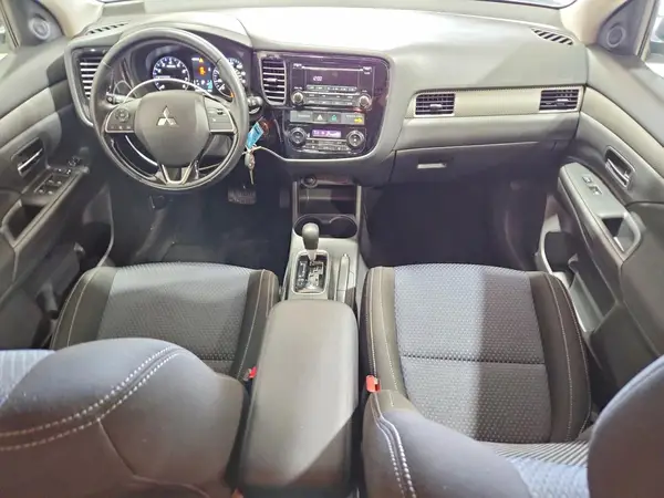 JA4AZ3A3XGZ063465 2016 MITSUBISHI OUTLANDER - Image 8