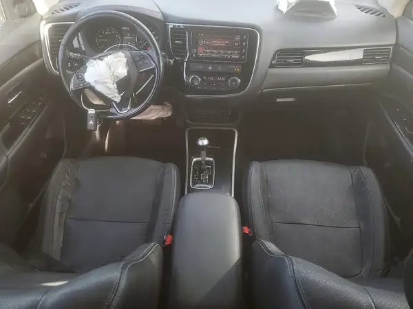 JA4AZ3A3XHZ006569 2017 MITSUBISHI OUTLANDER - Image 8