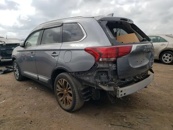 JA4AZ3A3XHZ013053 2017 MITSUBISHI OUTLANDER - Image 2