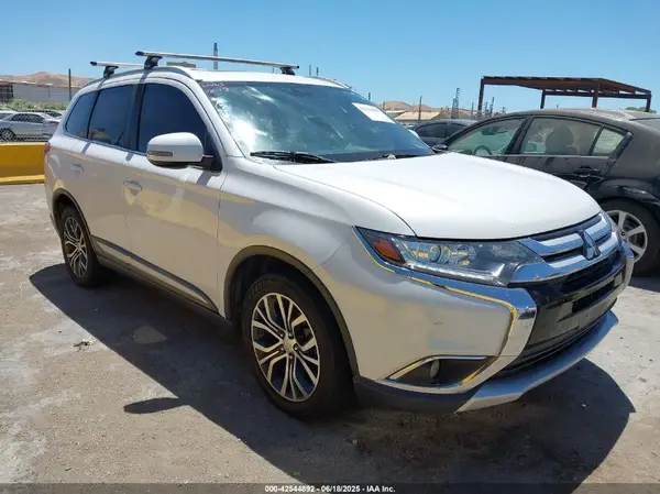 JA4AZ3A3XHZ013571 2017 MITSUBISHI OUTLANDER - Image 1