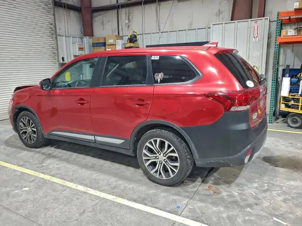 JA4AZ3A3XHZ020696 2017 MITSUBISHI OUTLANDER - Image 2