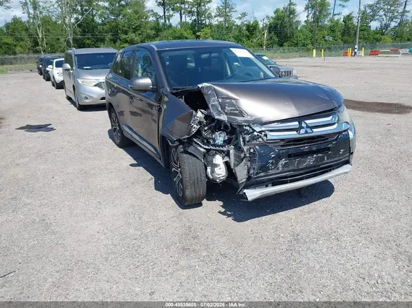 JA4AZ3A3XHZ037692 2017 MITSUBISHI OUTLANDER - Image 1